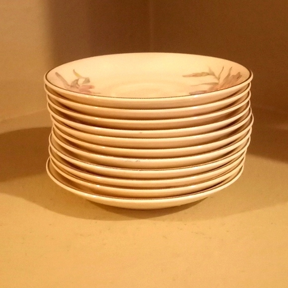 Vintage Universal Cambridge Iris Saucer Bundle - 11 - 5.75"  Saucer Plates - Picture 9 of 11